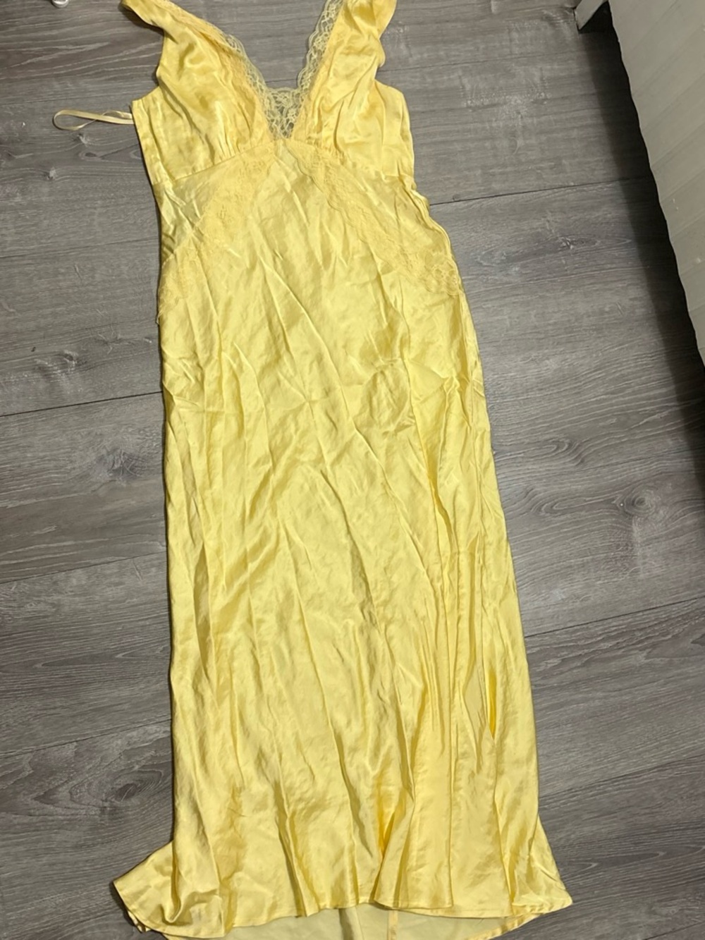 Selfie Leslie Yellow Lace-Trim Slip Midi Dress